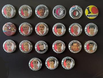 Complete set Feyenoord buttons kampioenschap 1983-1984