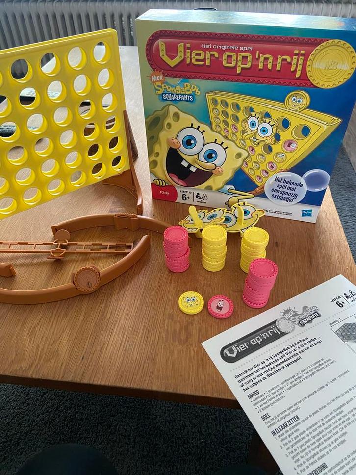 Vier op ‘n rij spongebob SquarePants Sinterklaastip, Hobby en Vrije tijd, Gezelschapsspellen | Bordspellen, Zo goed als nieuw