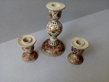 Houten brocante kandelaars. India. Handgedecoreerd beschikbaar voor biedingen