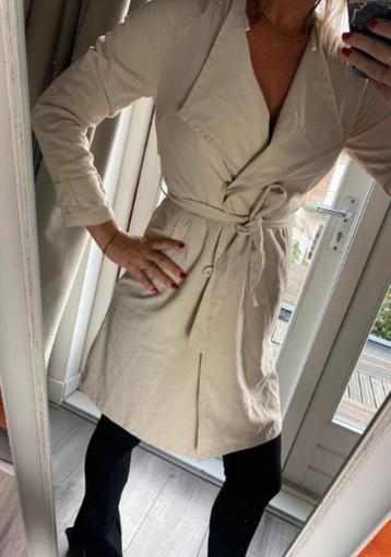 Mooie trenchcoat jas, maat 34, H&m beschikbaar voor biedingen