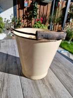 Oude emaille emmer,beige,bruine rand,houten handvat,aker, Antiek en Kunst, Ophalen of Verzenden