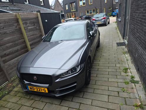 Jaguar XE 20d 2.0 180pk Automaat 2017 Grijs, Auto's, Jaguar, Particulier, XE, Diesel, C, Sedan, Automaat, Origineel Nederlands