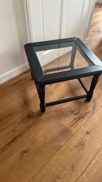 Oude bijzettafel met geslepe glas plaat, Huis en Inrichting, 45 tot 60 cm, Minder dan 55 cm, Ophalen of Verzenden, Glas