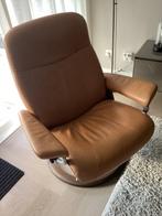 Draaibare relaxstoel, Huis en Inrichting, Fauteuils, Ophalen, Minder dan 75 cm, Leer, Zo goed als nieuw