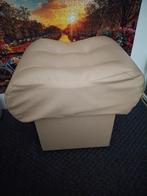 Leuk poefje met opbergruimte!, Minder dan 50 cm, Gebruikt, Vierkant, Minder dan 50 cm