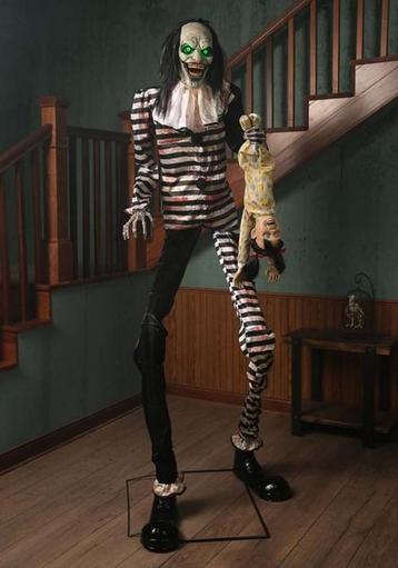 Animatronic clown met kind beschikbaar voor biedingen