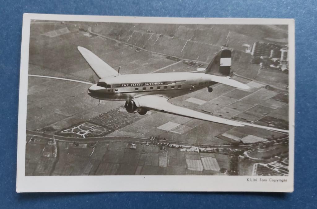 KLM Douglas DC-3 Ansichtkaart - Jaren '50, Verzamelen, Ansichtkaarten | Themakaarten, Verzenden