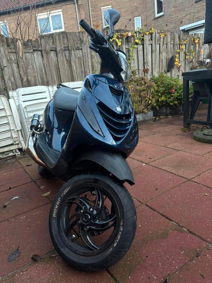 Zip 180cc lc, Fietsen en Brommers, Scooters | Piaggio, Zo goed als nieuw, Zip, Tweetakt, Ophalen