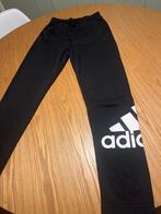 Nieuwe Adidas jongens trainingsbroek maat 164/L - Zwart, Kinderen en Baby's, Kinderkleding | Maat 176, Ophalen of Verzenden, Nieuw