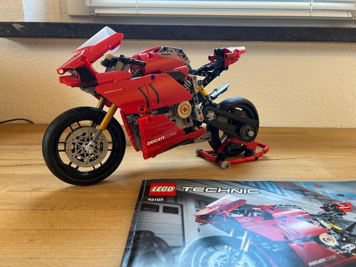 Lego Technic 42107 - Ducati Panigale V4 R, Kinderen en Baby's, Speelgoed | Duplo en Lego, Zo goed als nieuw, Lego, Complete set