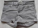 Korte broek wit/zwarte streep. H&M mt. 36., H&M, Wit, Ophalen of Verzenden, Zo goed als nieuw