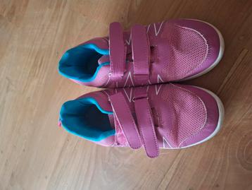 Gymschoenen maat 33 beschikbaar voor biedingen