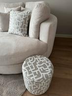 Luxe handgemaakte poefs en kussens, Huis en Inrichting, Banken | Voetenbanken en Poefen, Ophalen of Verzenden, Zo goed als nieuw