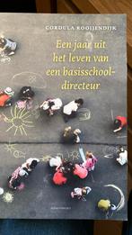 Een jaar uit het leven van een basisschooldirecteur, Ophalen of Verzenden, Zo goed als nieuw, Cordula Rooijendijk