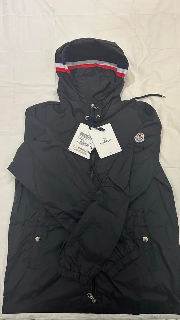 Zwarte Moncler Jas - Nieuwstaat maat S, Moncler, Zwart, Ophalen of Verzenden, Zo goed als nieuw