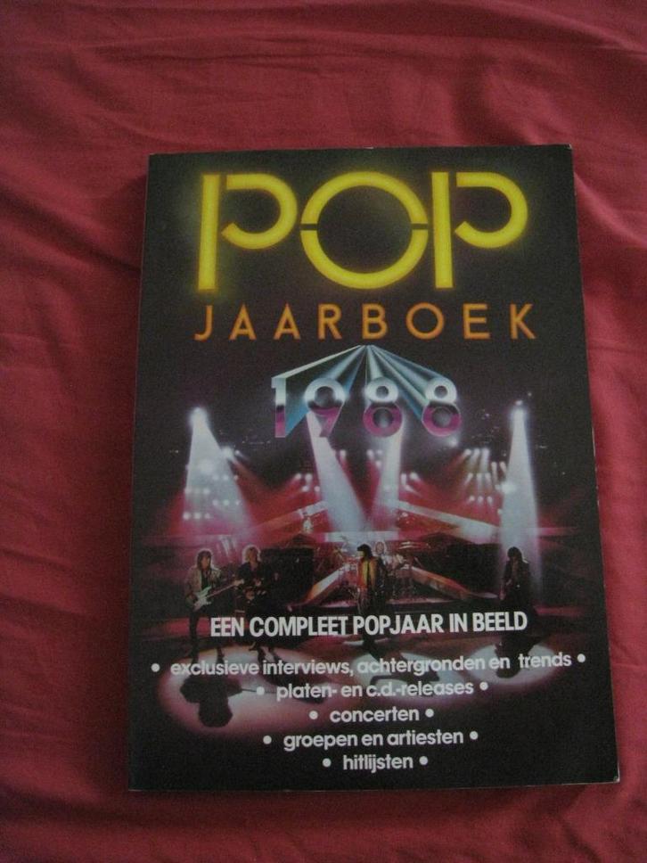 Pop jaarboek 1988: zo goed als nieuw, Boeken, Muziek, Zo goed als nieuw, Artiest, Ophalen of Verzenden
