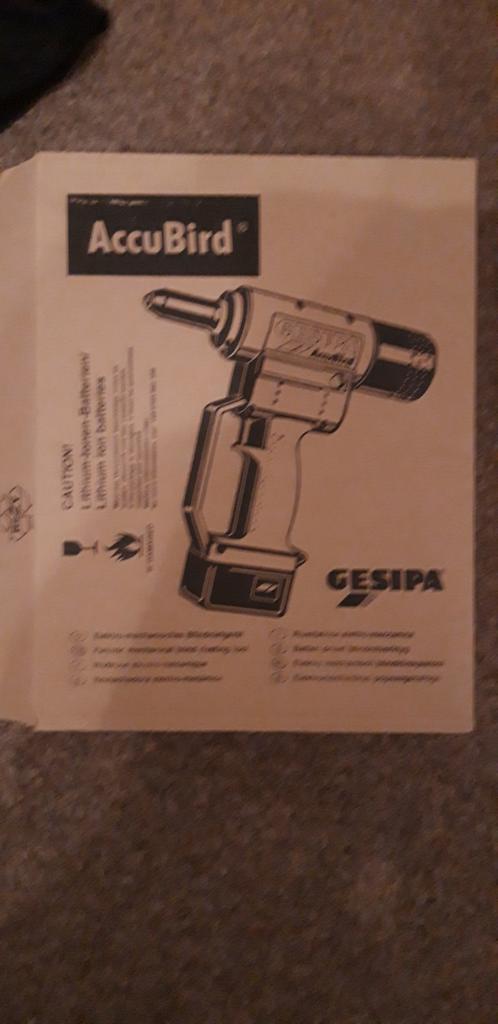 NIEUW! Accupopnageltang met 2 accu's en lader., Doe-het-zelf en Verbouw, Gereedschap | Overige machines, Nieuw, Ophalen of Verzenden