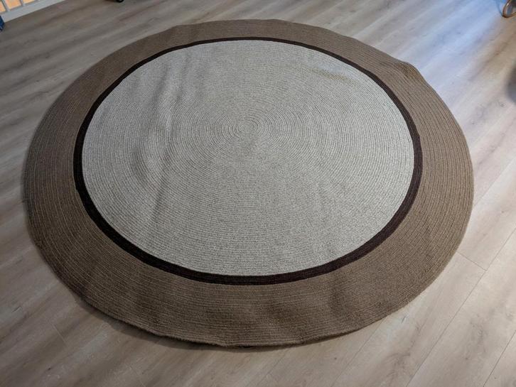 Geitenwollen Vloerkleed - 2,50m Diameter, Huis en Inrichting, Stoffering | Tapijten en Kleden, Gebruikt, 200 cm of meer, 200 cm of meer