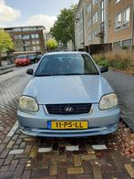 Hyundai Accent 1.3 3DRS 2004 Blauw, Auto's, Voorwielaandrijving, Accent, 4 cilinders, Blauw