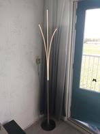 Deze lamp werkt met aanraakbediening en is in goede staat., Ophalen of Verzenden, Zo goed als nieuw, Minder dan 100 cm