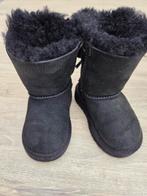 Zwarte UGG Laarsjes met Strik - Maat 22,5, Ophalen of Verzenden, Zo goed als nieuw, Meisje, Laarsjes