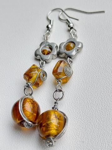 Vintage oorbellen met o.a glasfoil kralen #2664 beschikbaar voor biedingen