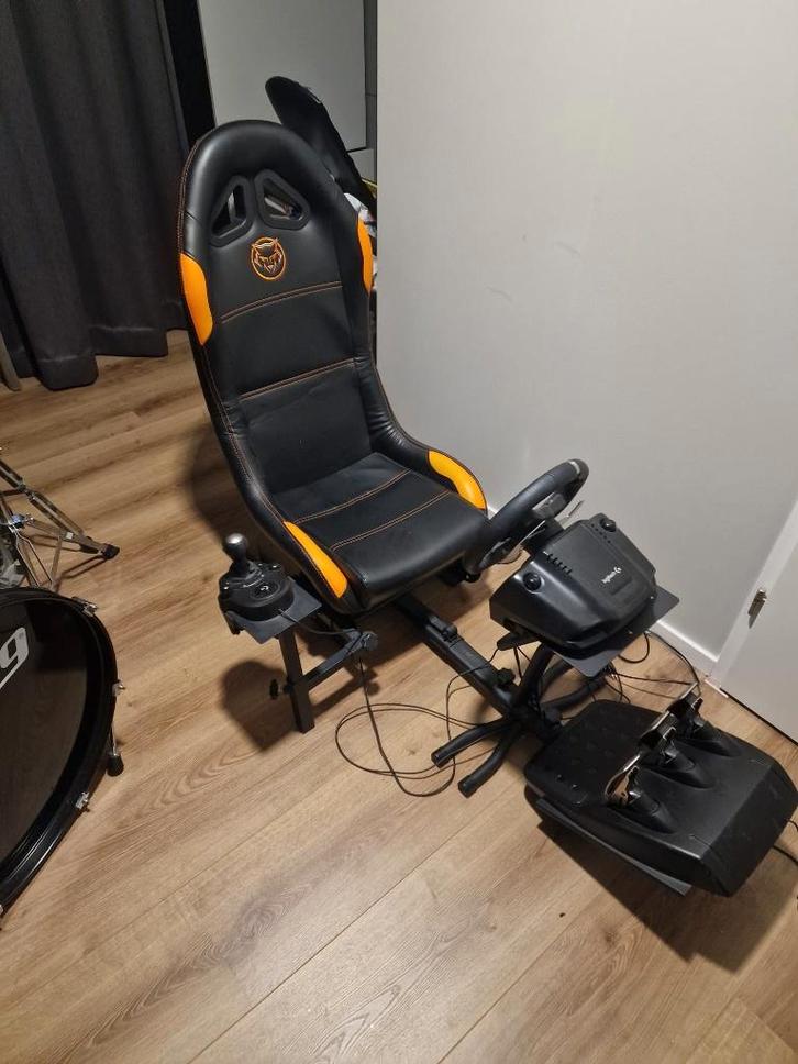 Complete race sim Logitech G920 + games, Spelcomputers en Games, Spelcomputers | Xbox | Accessoires, Zo goed als nieuw, Xbox Original