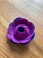 Mooie bloem broche - vilt, Overige materialen, 4 tot 7 cm, Paars, Nieuw
