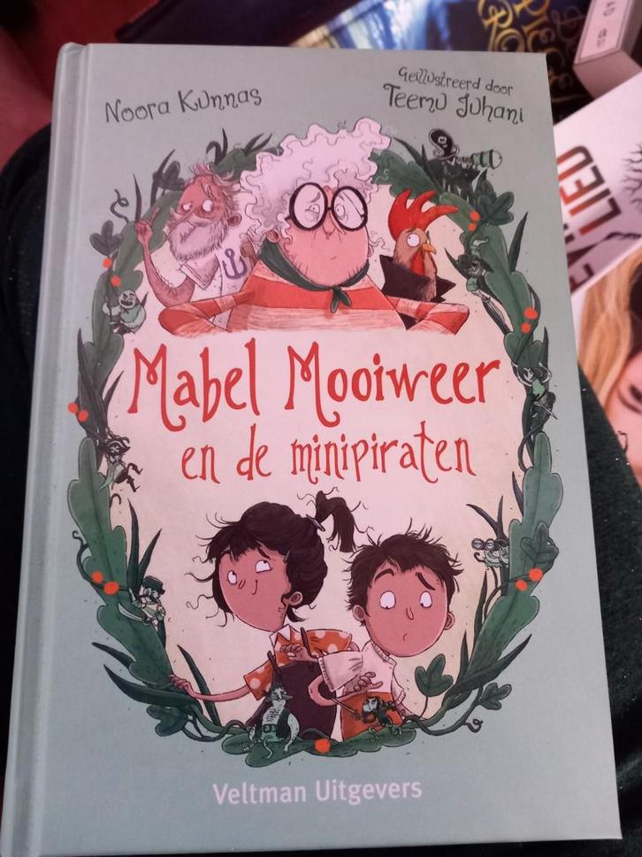 Noora kunnas mabel en de mooiweer piraten, Boeken, Sprookjes en Fabels, Zo goed als nieuw, Ophalen of Verzenden