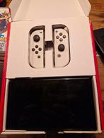 Nintendo Switch Oled, Spelcomputers en Games, Spelcomputers | Nintendo Switch, Switch OLED, Met games, Met 2 controllers, Ophalen of Verzenden