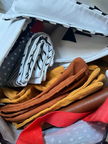 Nieuw, Diverse Kussenhoezen - Verschillende Kleuren & Vormen beschikbaar voor biedingen
