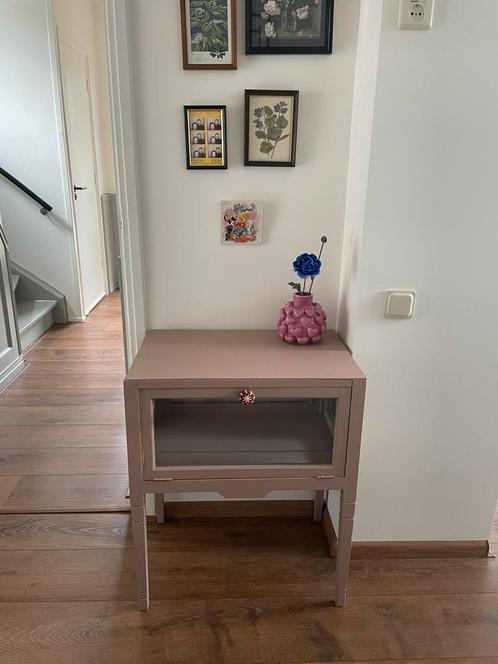 Leuk oud roze theekastje, Antiek en Kunst, Antiek | Meubels | Kasten, Ophalen