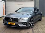 Volvo S60 2.0 B4 R-Design Mild Hybrid 2020 Grijs NL Auto, Auto's, Volvo, 15 km/l, 1800 kg, 4 cilinders, 1969 cc