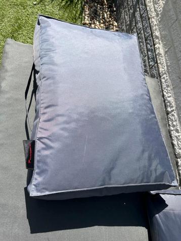 Pallet kussens beschikbaar voor biedingen