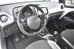 Toyota Aygo 1.0 VVT-i x-nav / Carplay / Camera / Navi / 1e e, Voorwielaandrijving, Start-stop-systeem, Stof, Gebruikt