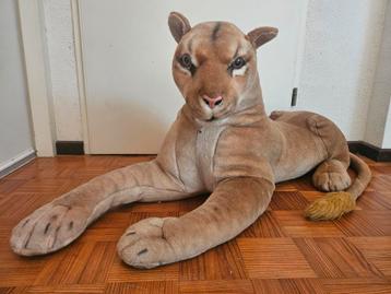 Grote leeuwin knuffel beschikbaar voor biedingen