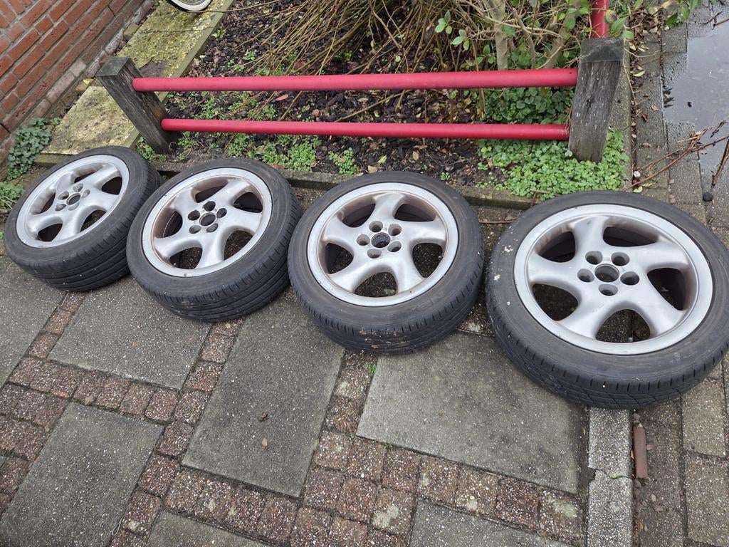 Porsche Cup Velgen 17 inch met 225/45/17 Banden, Ophalen, Gebruikt