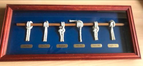 ENGELS Wandbord met 6 verschillende touwknopen, Verzamelen, Scheepvaart, Zo goed als nieuw, Overige typen, Zeilboot, Verzenden