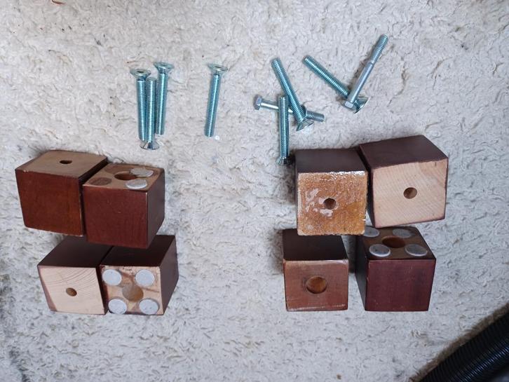 set stoelpoten 10x10 cm hoog nw, Huis en Inrichting, Stoelen, Nieuw, Twee, Hout, Overige kleuren, Ophalen of Verzenden