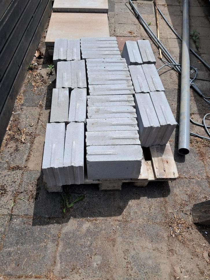 BIA Lijmbetonblokken 30x20x10 + Lijm, Doe-het-zelf en Verbouw, Metselstenen, Nieuw, Ophalen of Verzenden