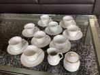 9 kop en schotels+bijpassend melkkannetje en suikerpot, Ophalen, Zo goed als nieuw, Porselein, Kop en/of schotel