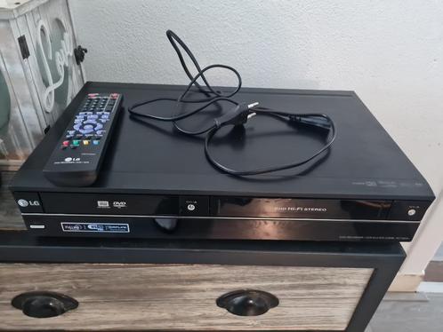 LG RCT689H vhs TO dvd recorder/player, Audio, Tv en Foto, Dvd-spelers, Zo goed als nieuw, Dvd-recorder, LG, Ophalen of Verzenden