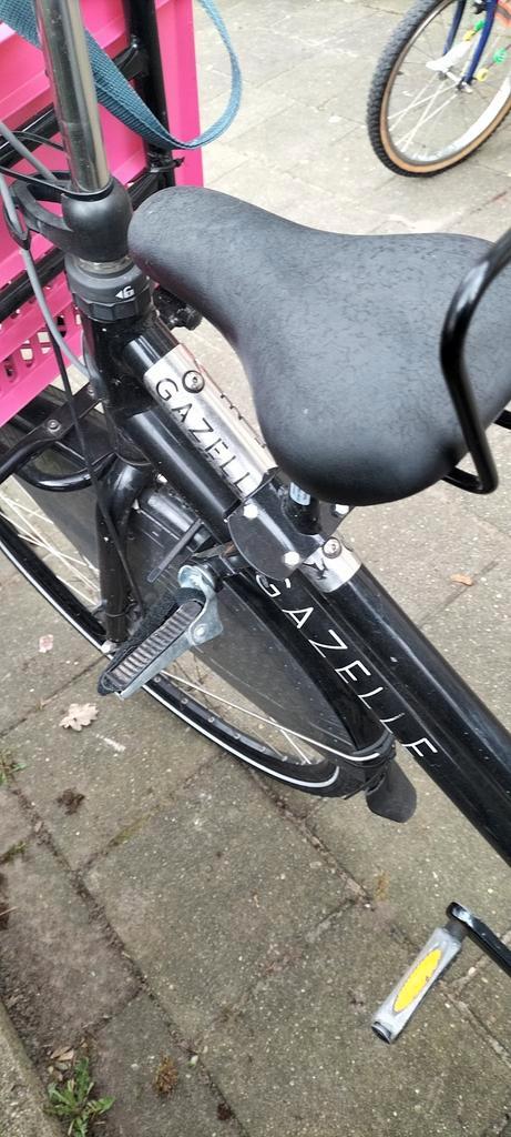 Fietszitje voorop met voetsteuntjes, Fietsen en Brommers, Fietsen | Dames | Damesfietsen, Gebruikt, Overige merken, Ophalen of Verzenden