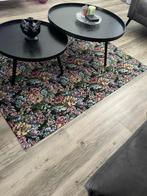 leuk zwart gebloemd vloerkleed 1.60 x 1.30, Ophalen, Zo goed als nieuw, Rechthoekig, Overige kleuren