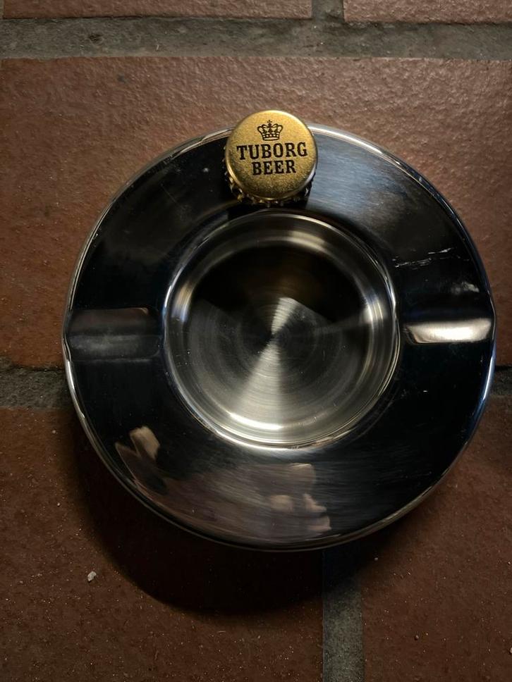 Tuborg Asbak - Collectorsitem!, Huis en Inrichting, Woonaccessoires | Kandelaars en Kaarsen, Nieuw, Minder dan 25 cm, Metaal, Overige kleuren