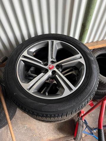 20 inch wielenset Jaguar F-Pace origineel 255 55 R20 beschikbaar voor biedingen