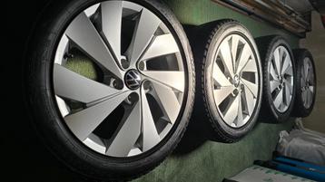 Originele 17 inch lichtmetalen Golf 8 velgen+band (Belmont) beschikbaar voor biedingen