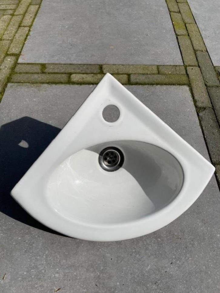 Hoekfontein, Doe-het-zelf en Verbouw, Sanitair, Gebruikt, Wastafel, Ophalen of Verzenden