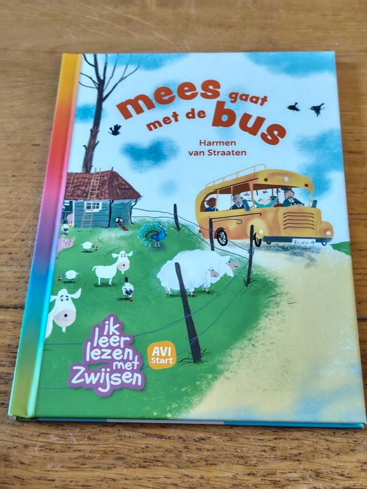 Mees gaat met de bus - Harmen van Straaten, Boeken, Kinderboeken | Jeugd | onder 10 jaar, Zo goed als nieuw, Sprookjes, Ophalen of Verzenden