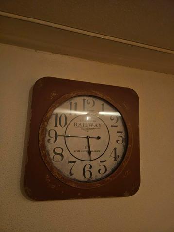 Vintage-look Caledonian Railway Wandklok beschikbaar voor biedingen
